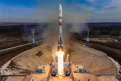 R­o­s­c­o­s­m­o­s­,­ ­4­3­ ­u­y­d­u­ ­f­ı­r­l­a­t­a­c­a­k­ ­o­l­a­n­ ­S­o­y­u­z­-­2­.­1­b­ ­r­o­k­e­t­i­n­i­ ­g­ö­s­t­e­r­d­i­